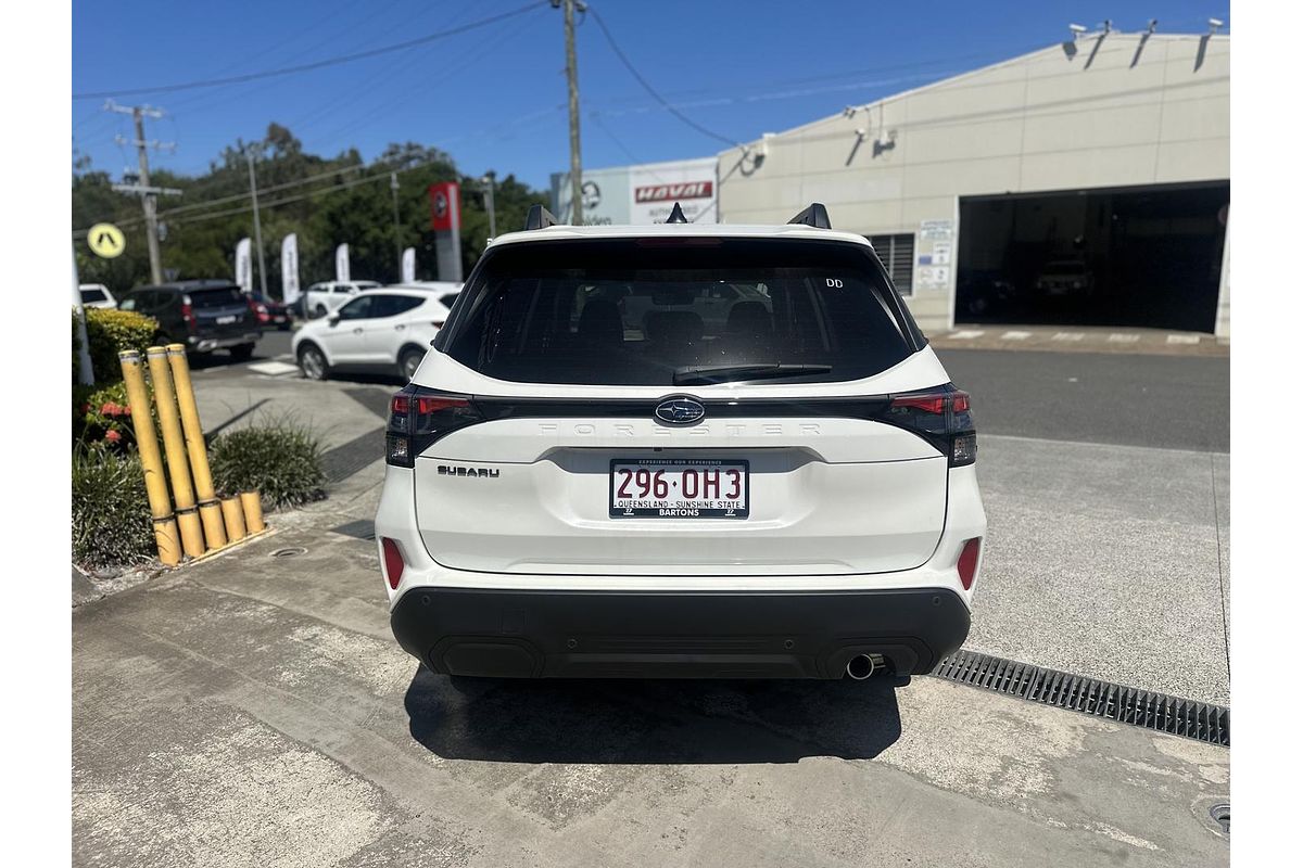 2025 Subaru Forester Premium S6