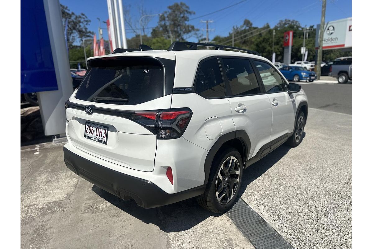 2025 Subaru Forester Premium S6