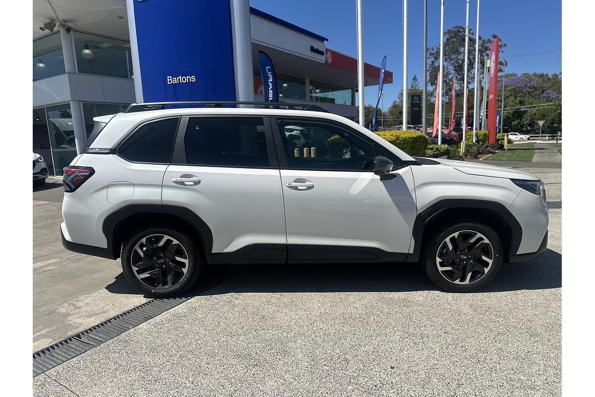 2025 Subaru Forester Premium S6