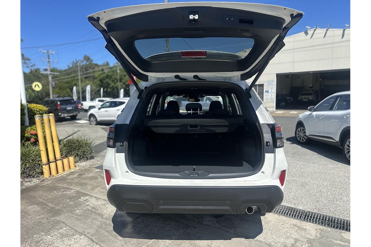 2025 Subaru Forester Premium S6