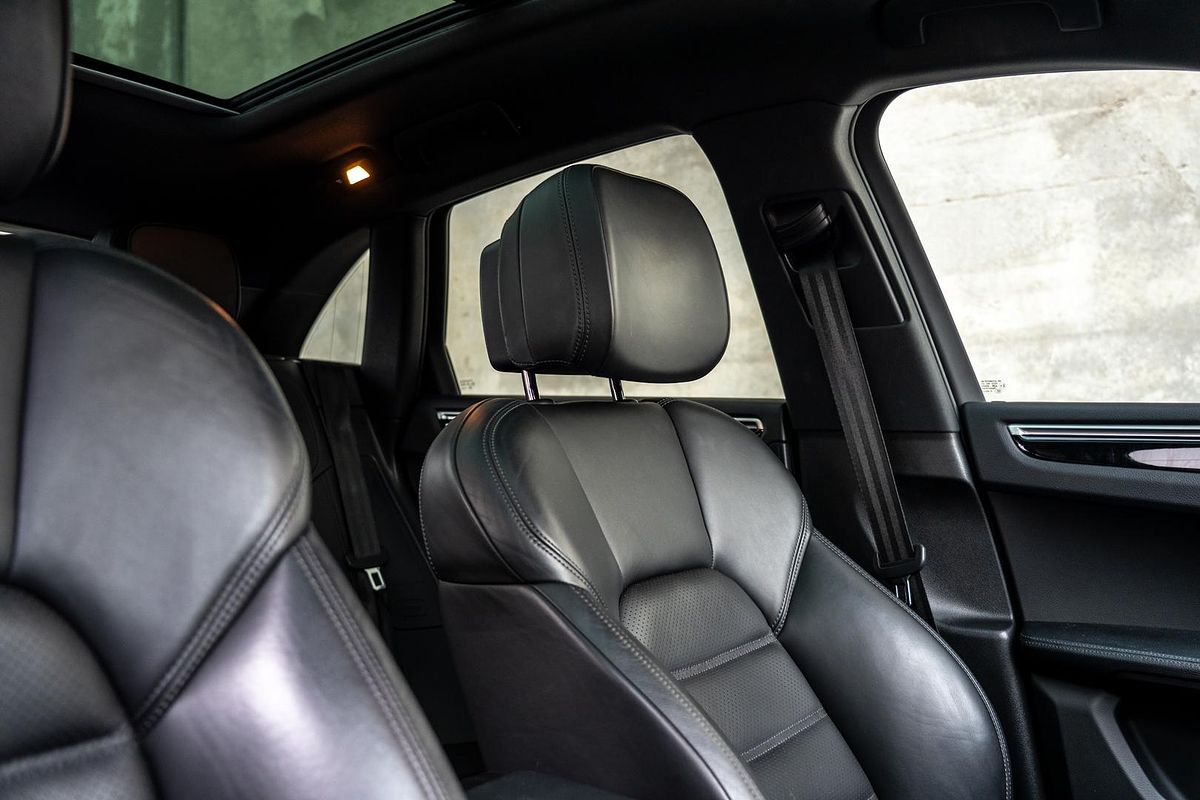 2017 Porsche Macan S 95B