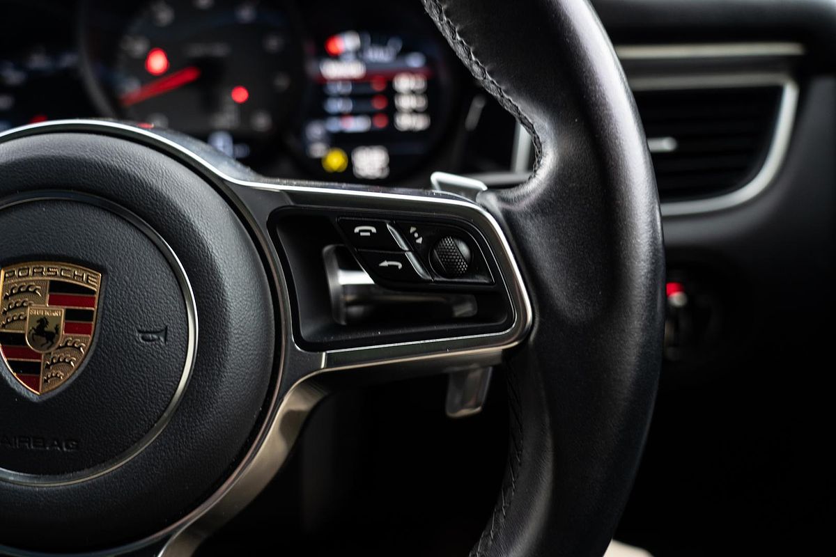 2017 Porsche Macan S 95B