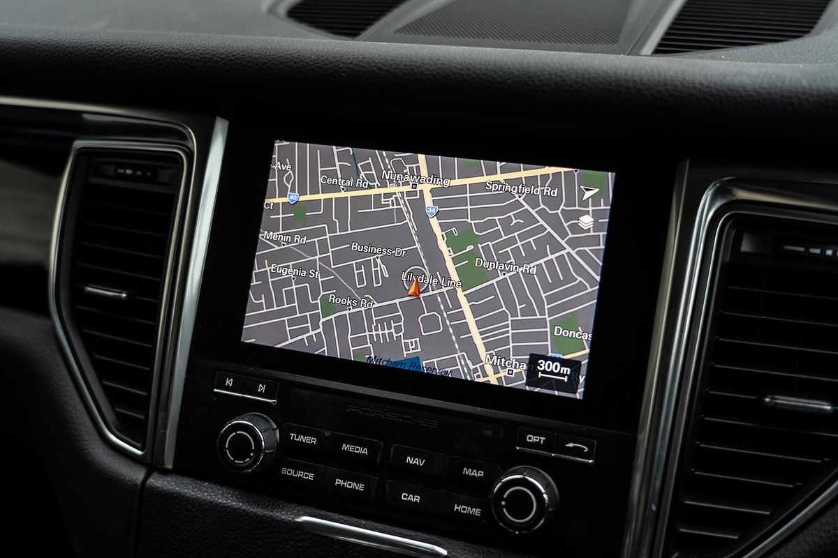 2017 Porsche Macan S 95B