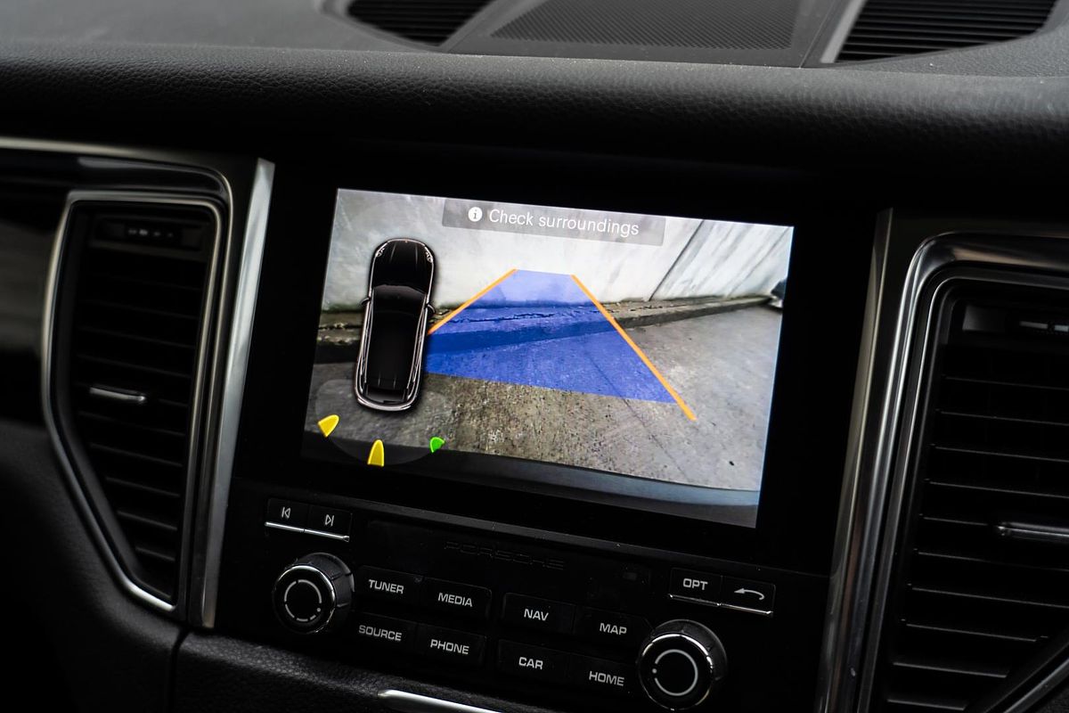 2017 Porsche Macan S 95B