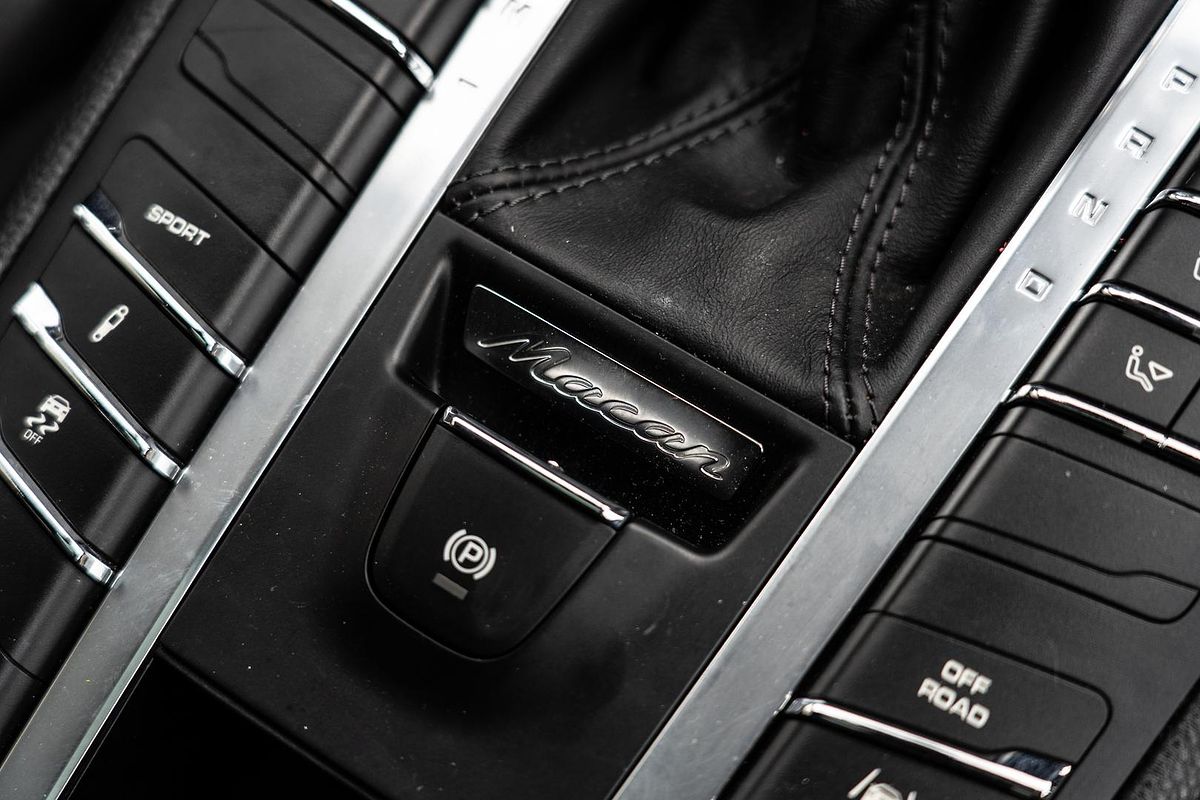 2017 Porsche Macan S 95B