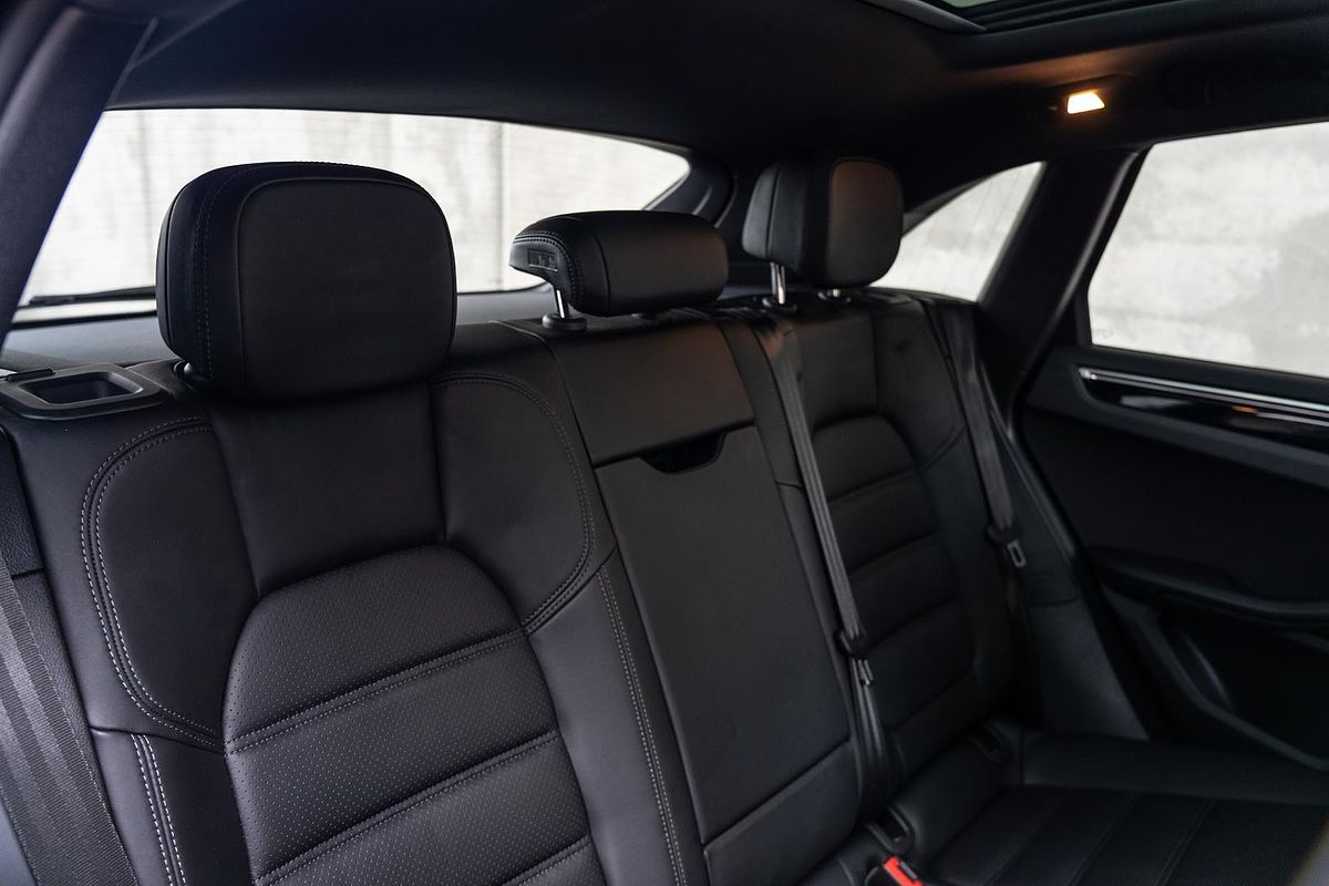 2017 Porsche Macan S 95B