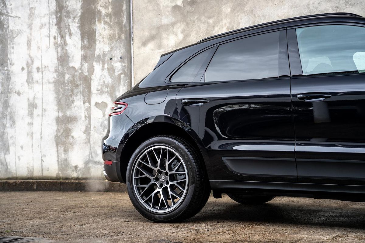 2017 Porsche Macan S 95B