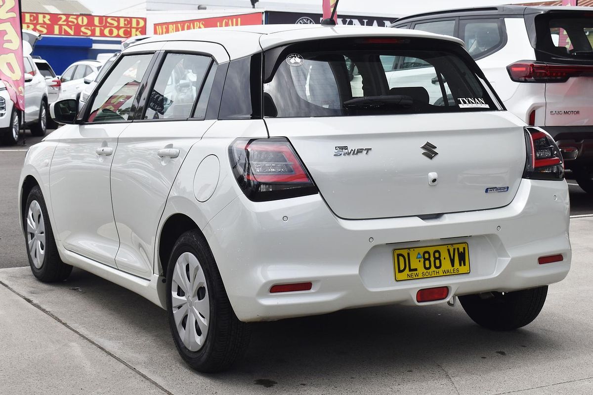 2024 Suzuki Swift Hybrid UZ