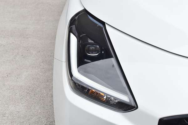 2024 Suzuki Swift Hybrid UZ