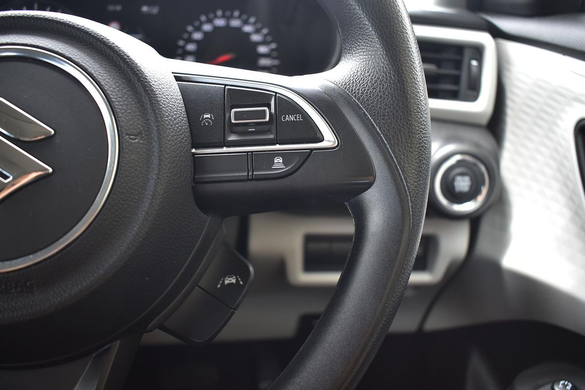2024 Suzuki Swift Hybrid UZ