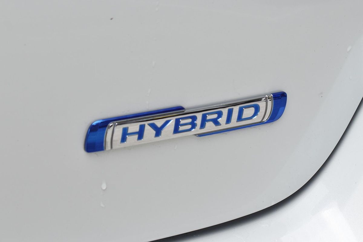 2024 Suzuki Swift Hybrid UZ