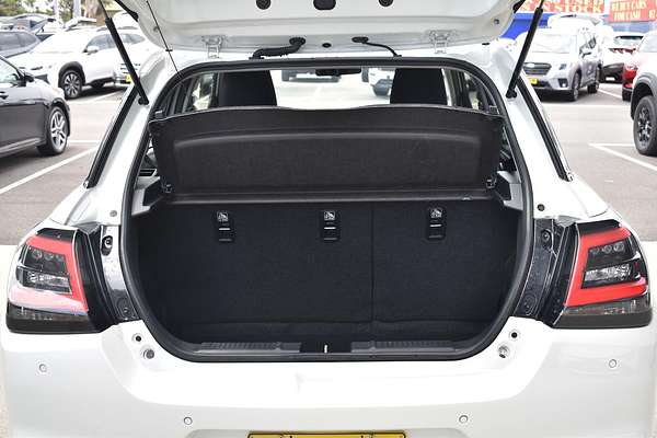 2024 Suzuki Swift Hybrid UZ