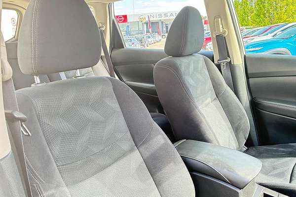 2016 Nissan X-TRAIL ST T32