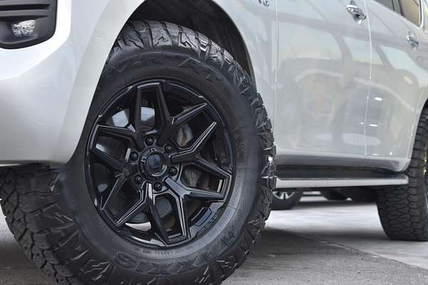 2022 Nissan Patrol Ti Y62