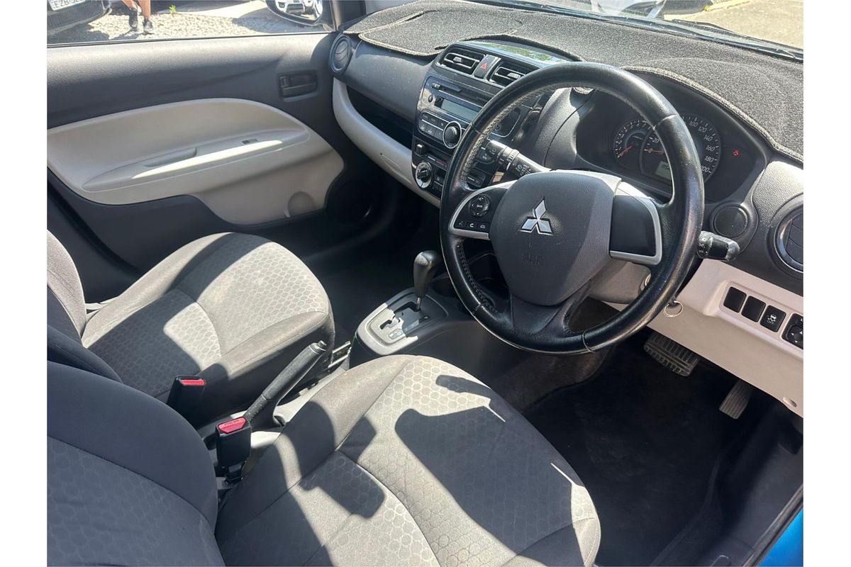 2014 Mitsubishi Mirage ES LA