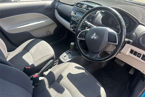 2014 Mitsubishi Mirage ES LA