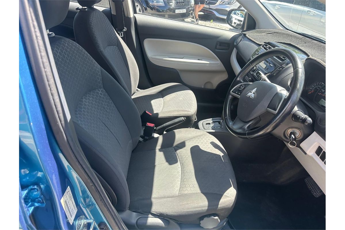 2014 Mitsubishi Mirage ES LA