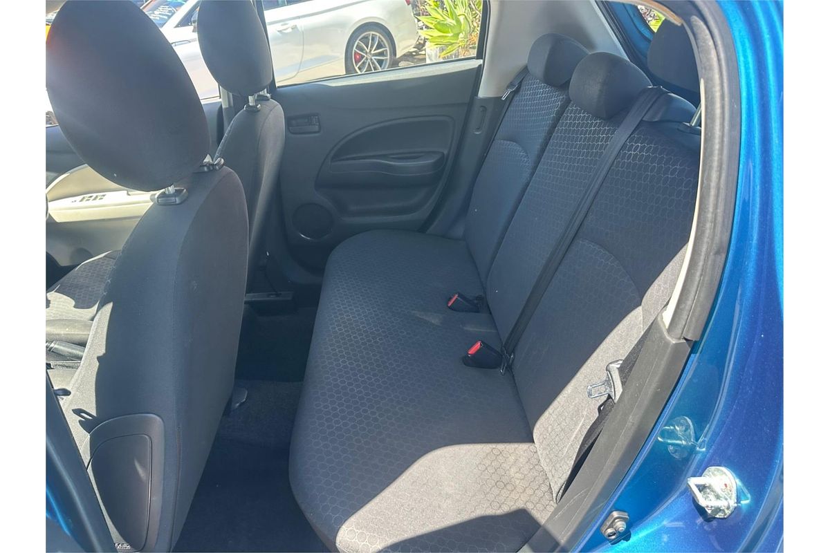 2014 Mitsubishi Mirage ES LA