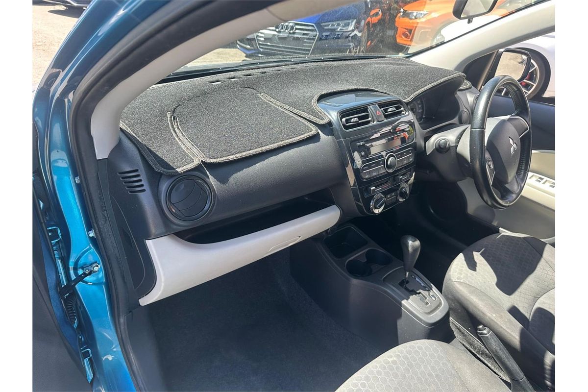 2014 Mitsubishi Mirage ES LA