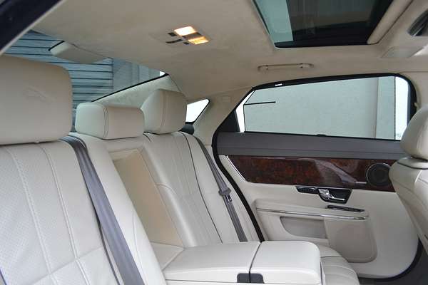 2011 Jaguar XJ Premium Luxury X351 LWB