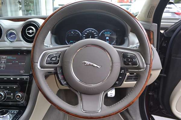 2011 Jaguar XJ Premium Luxury X351 LWB