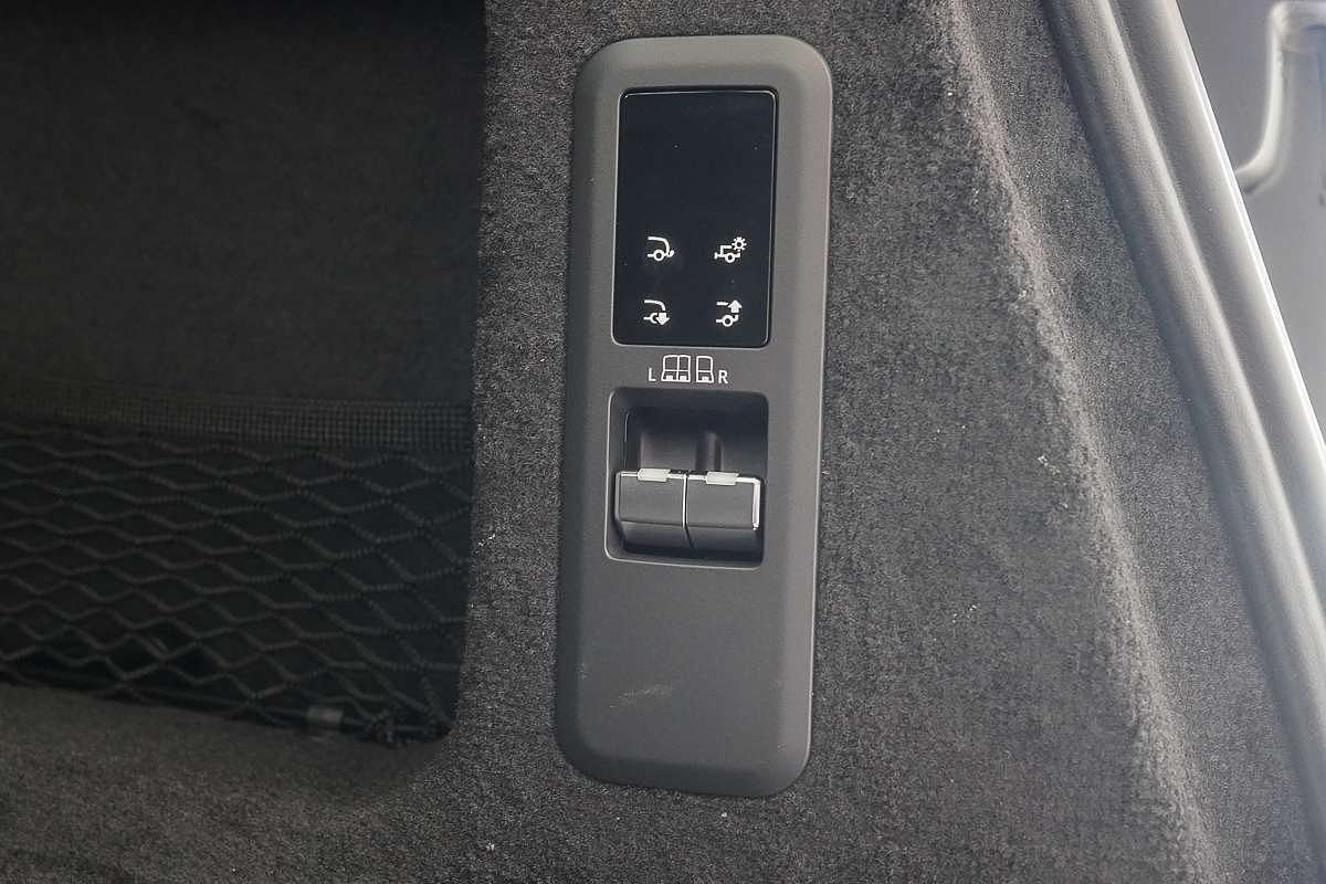 2025 Land Rover Range Rover Sport PHEV P460e Dynamic HSE L461