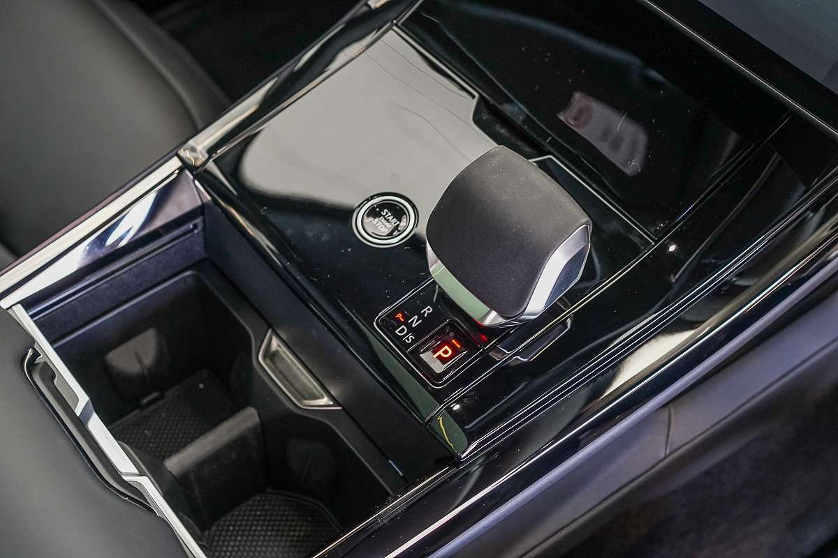 2025 Land Rover Range Rover Sport PHEV P460e Dynamic HSE L461