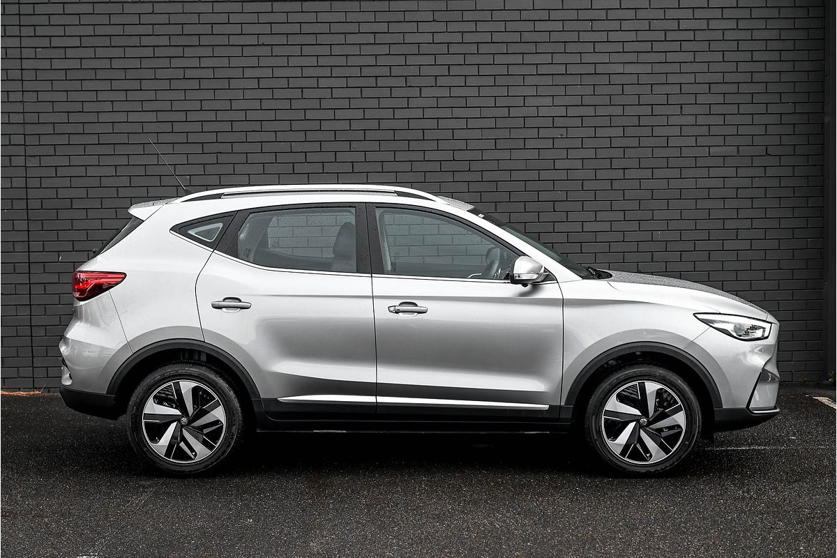 2025 MG ZS Essence AZS1