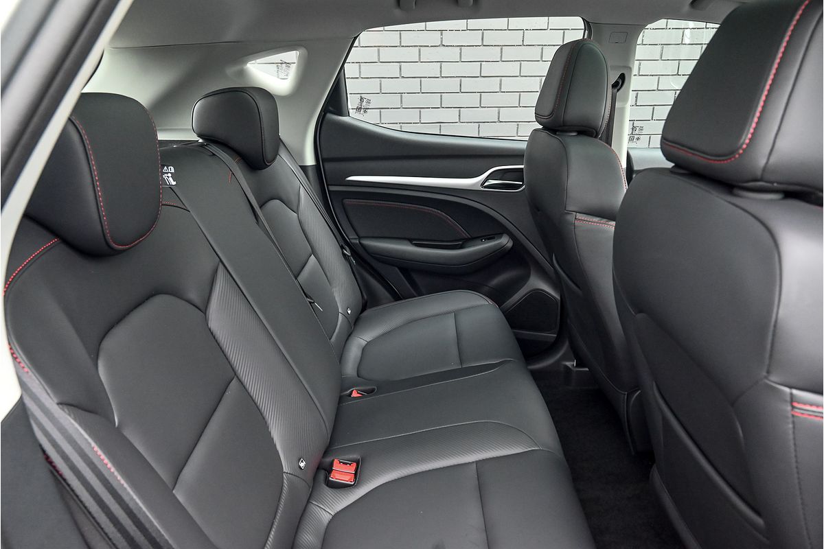 2025 MG ZS Essence AZS1