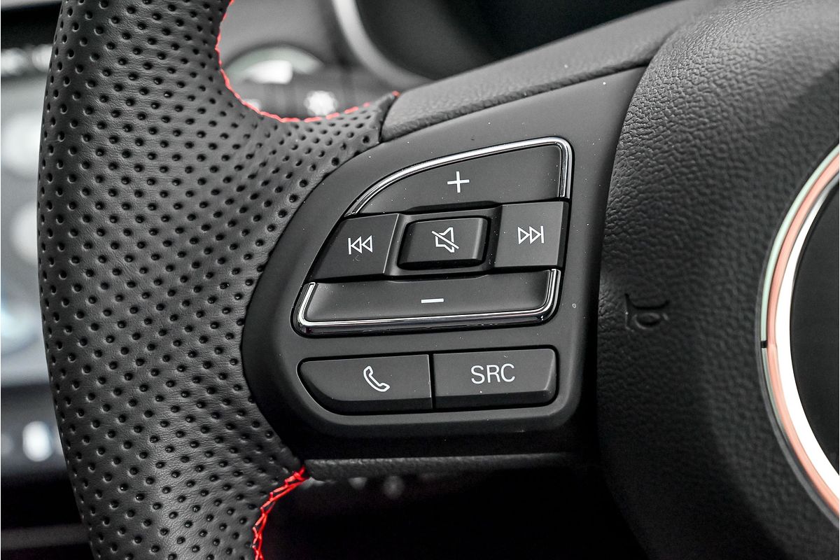 2025 MG ZS Essence AZS1