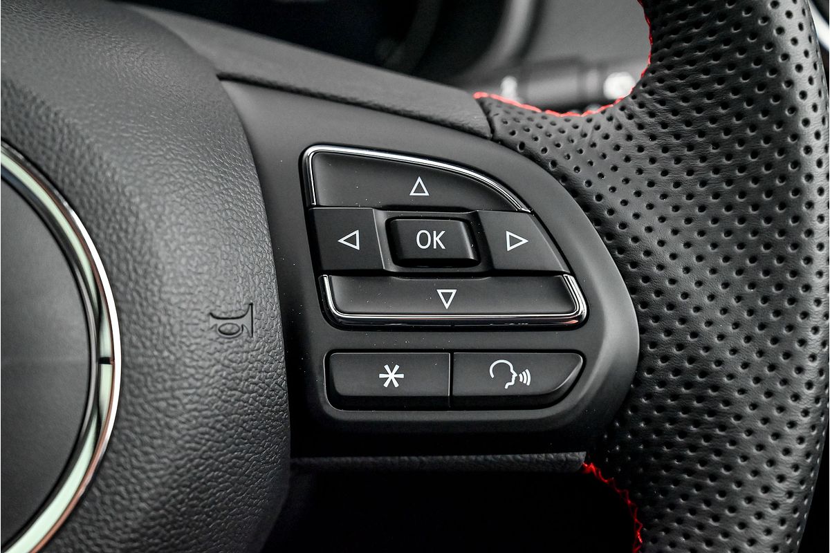 2025 MG ZS Essence AZS1