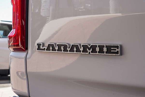 2025 RAM 1500 Laramie Sport Hurricane SO RamBox DT 4X4 SWB