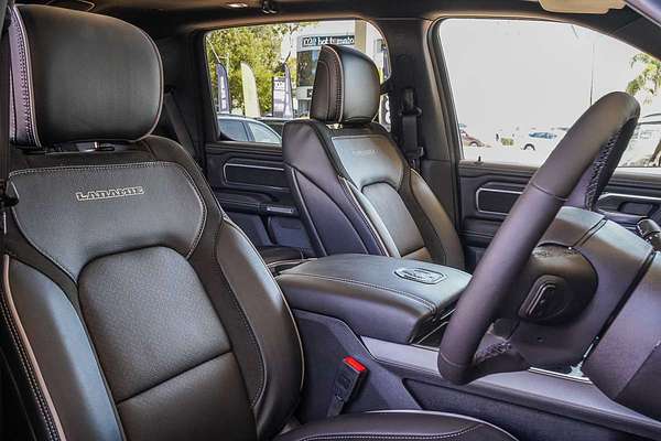 2025 RAM 1500 Laramie Sport Hurricane SO RamBox DT 4X4 SWB