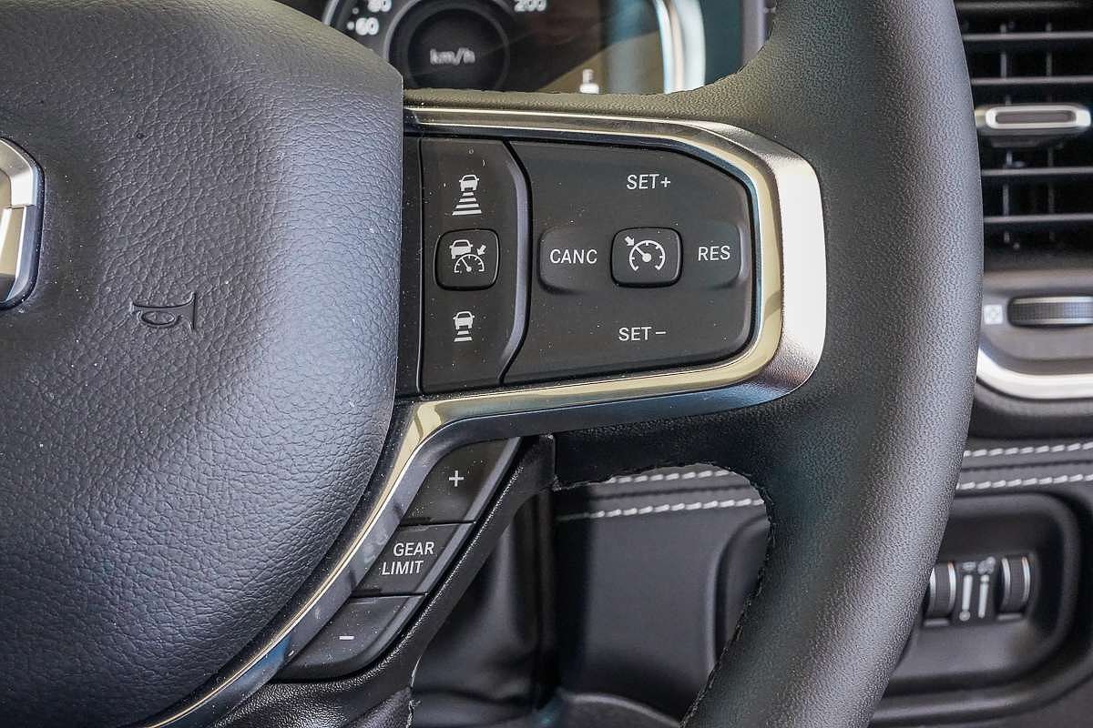 2025 RAM 1500 Laramie Sport Hurricane SO RamBox DT 4X4 SWB