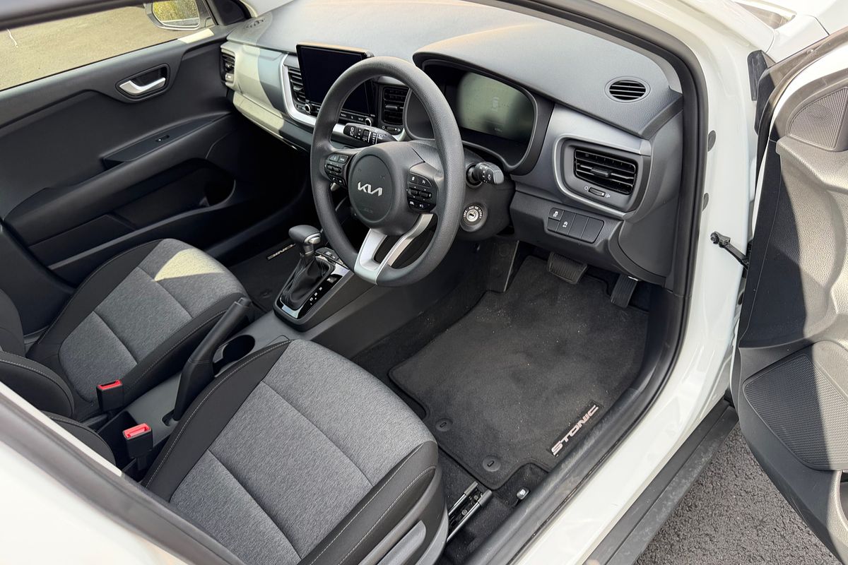 2024 Kia Stonic S YB