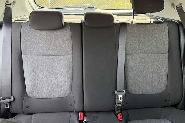 2024 Kia Stonic S YB