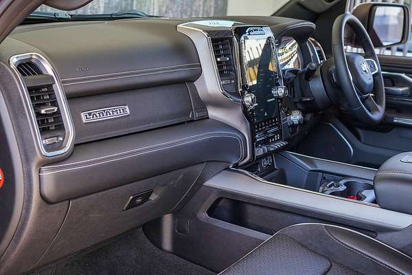 2024 RAM 1500 Laramie DT 4X4 SWB