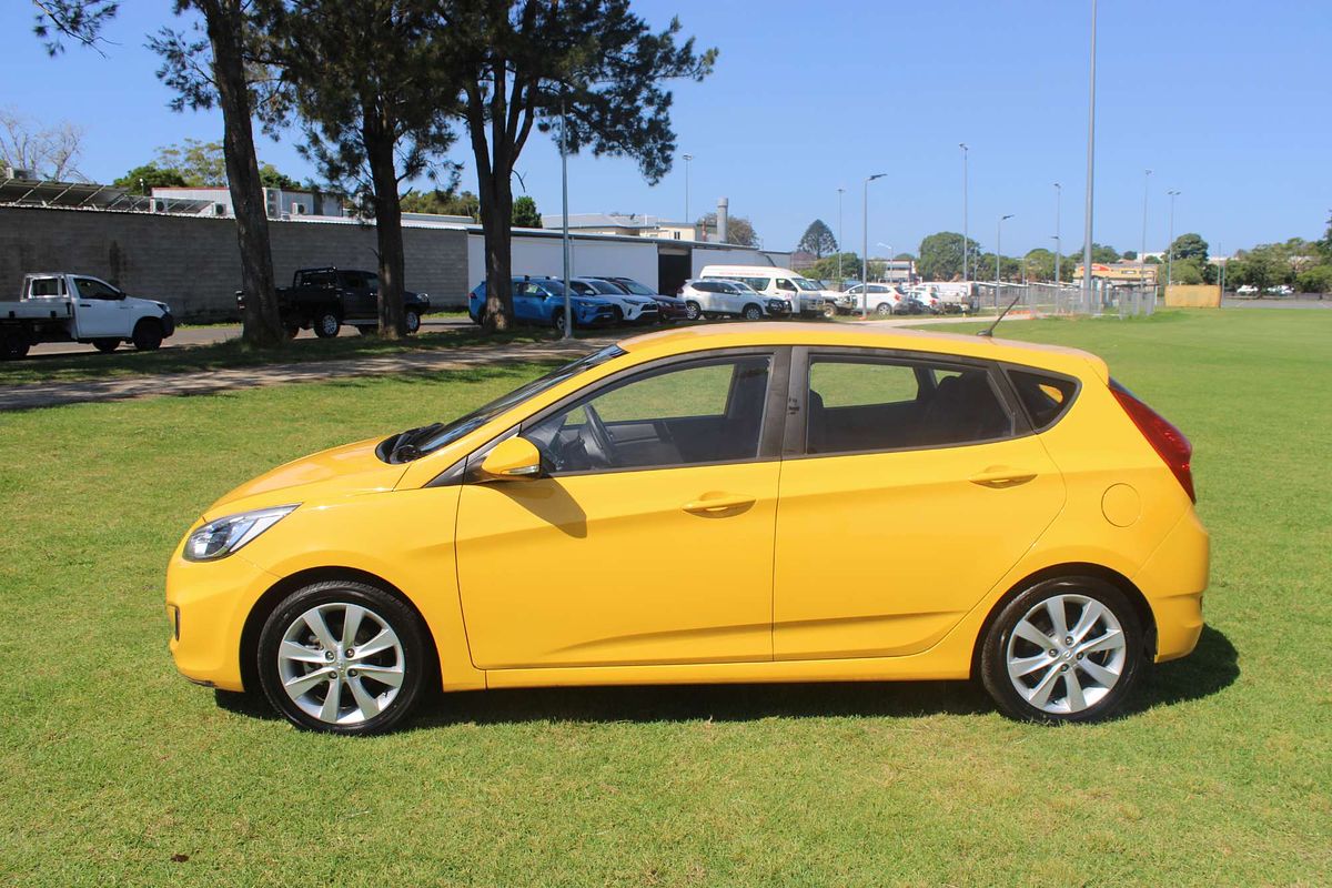 2017 HYUNDAI ACCENT SPORT 6 SP AUTOMATIC 5D HATCHBACK 4CYL
