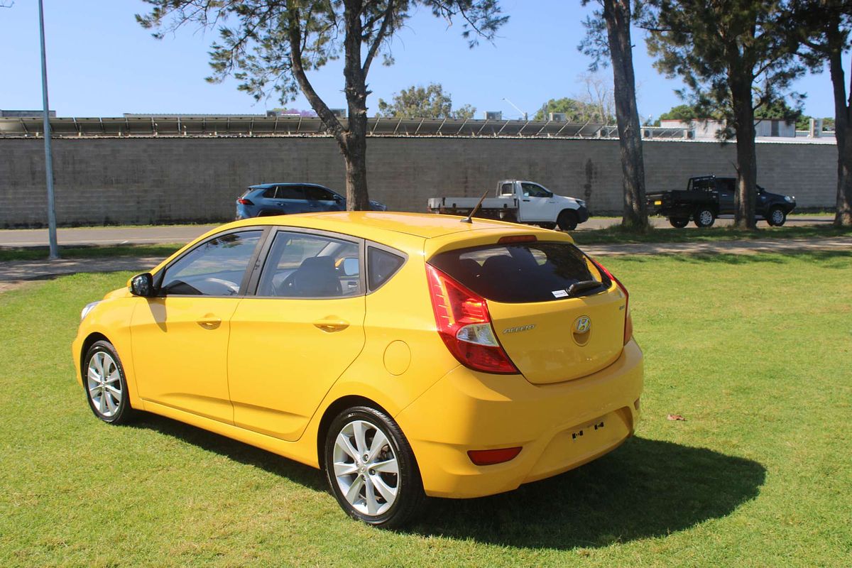 2017 HYUNDAI ACCENT SPORT 6 SP AUTOMATIC 5D HATCHBACK 4CYL