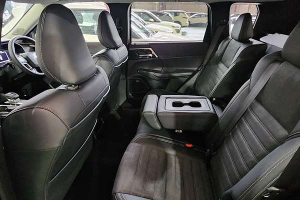 2025 Mitsubishi Outlander Aspire ZM 2WD