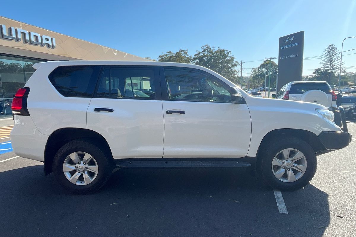 2022 Toyota Landcruiser Prado GX GDJ150R