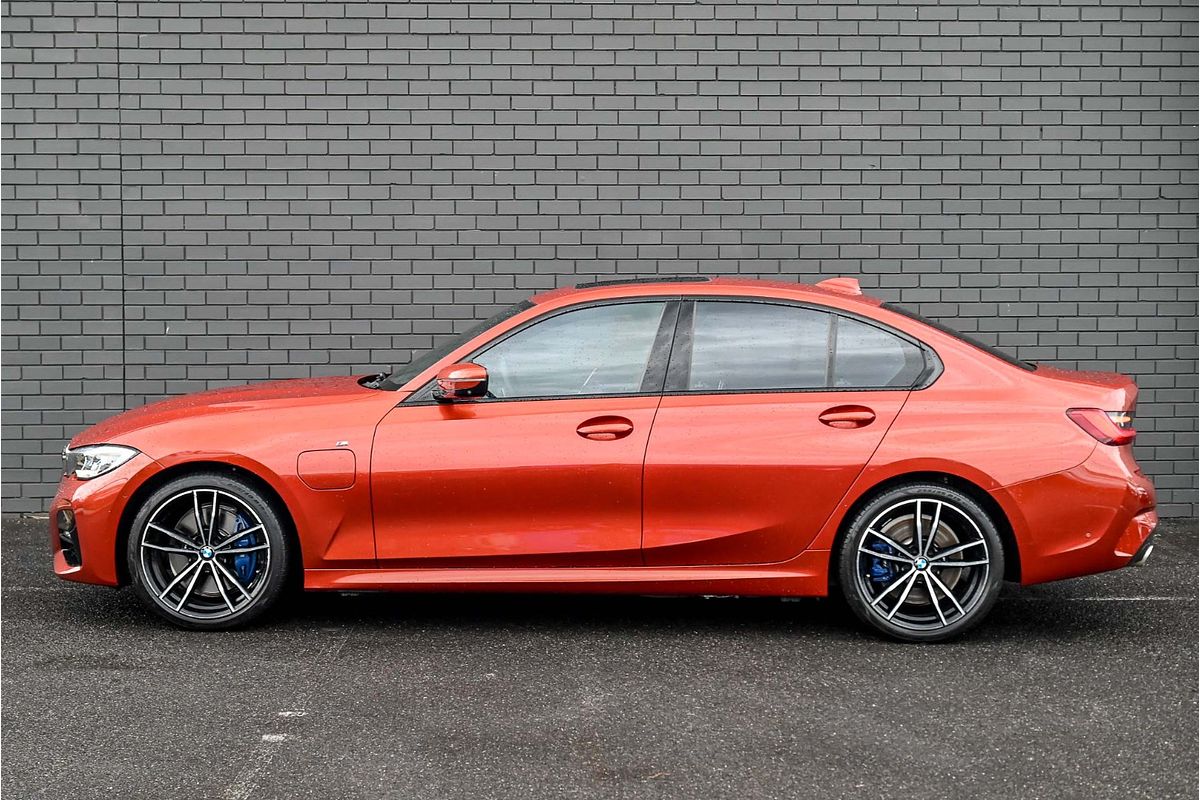 2020 BMW 3 Series 330e M Sport G20