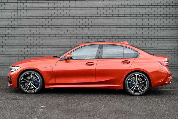 2020 BMW 3 Series 330e M Sport G20