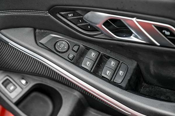 2020 BMW 3 Series 330e M Sport G20