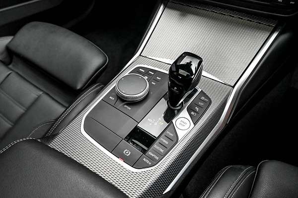 2020 BMW 3 Series 330e M Sport G20