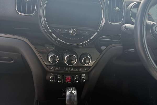 2018 MINI Countryman Cooper F60