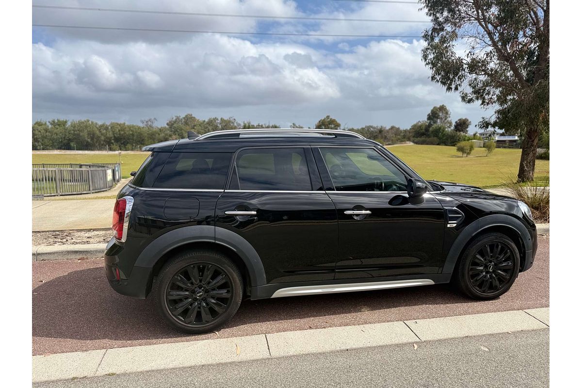 2018 MINI Countryman Cooper F60