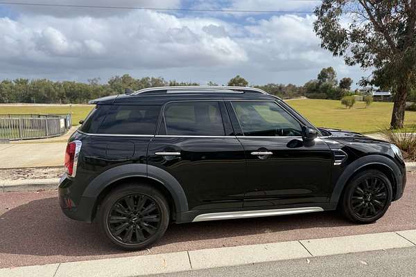 2018 MINI Countryman Cooper F60