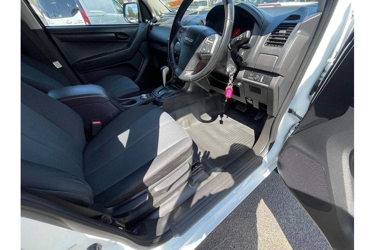 2015 Isuzu D-MAX SX 4X4