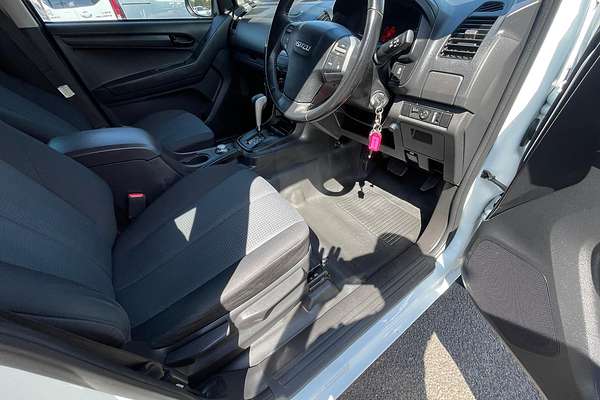 2015 Isuzu D-MAX SX 4X4